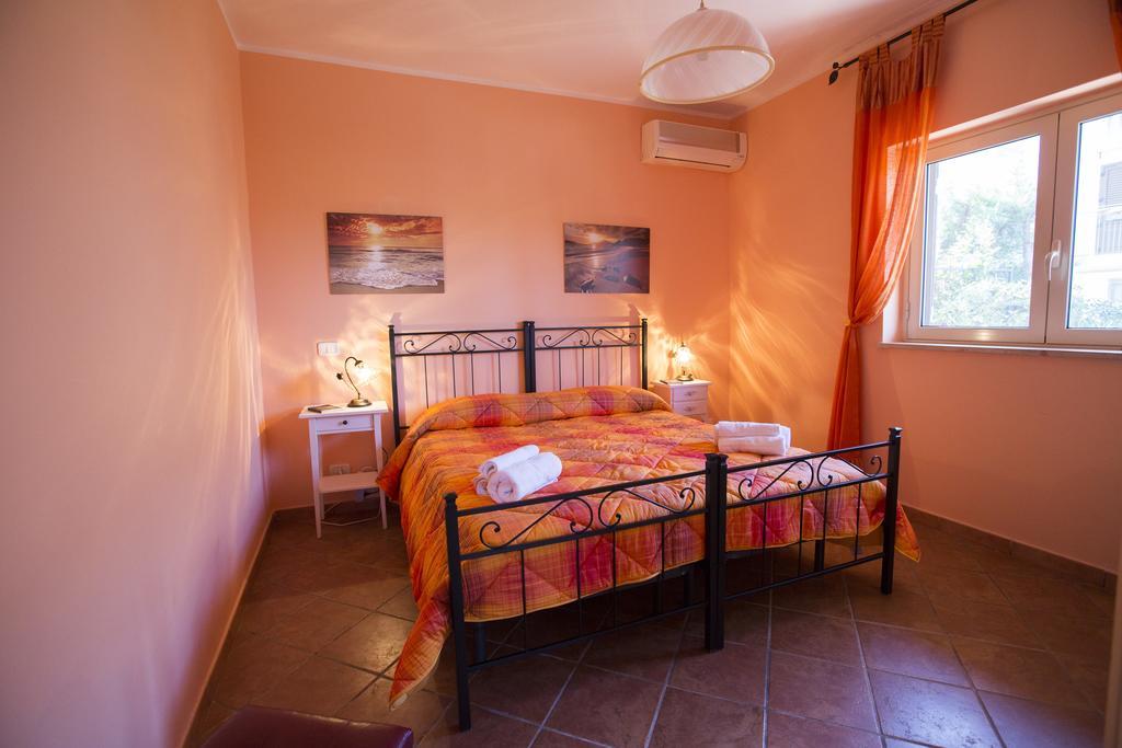 Villa Di Franco Чефалу Екстериор снимка