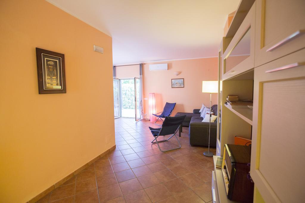 Villa Di Franco Чефалу Екстериор снимка