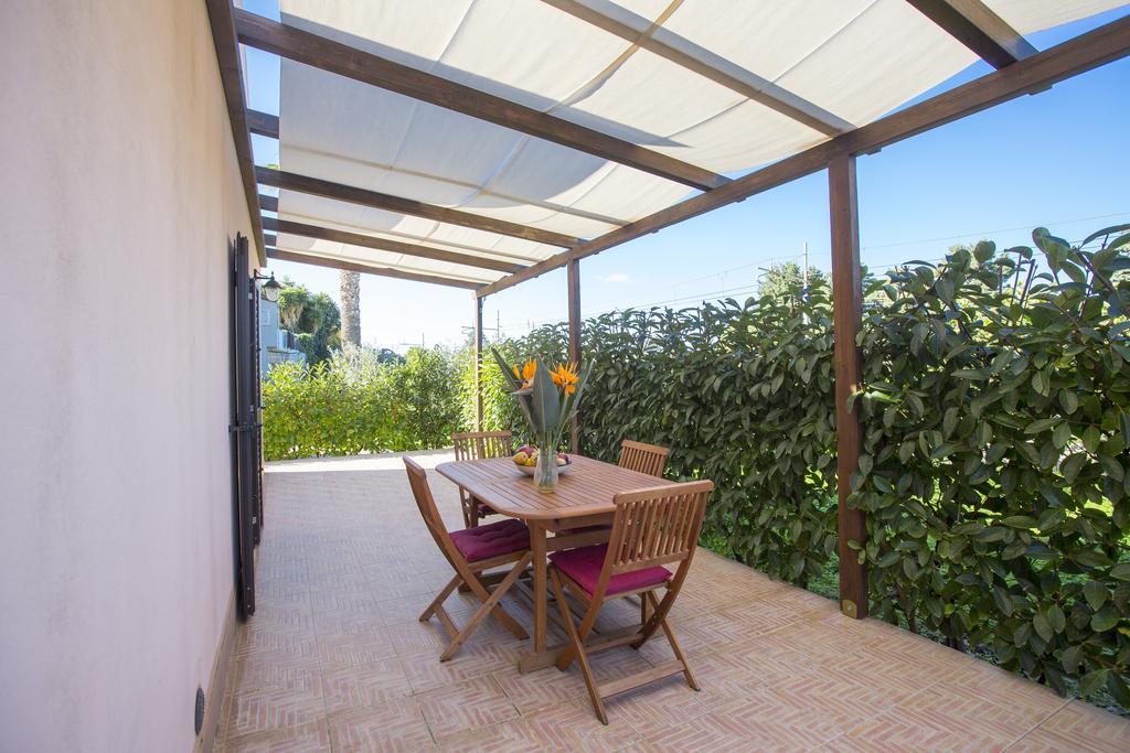 Villa Di Franco Чефалу Екстериор снимка
