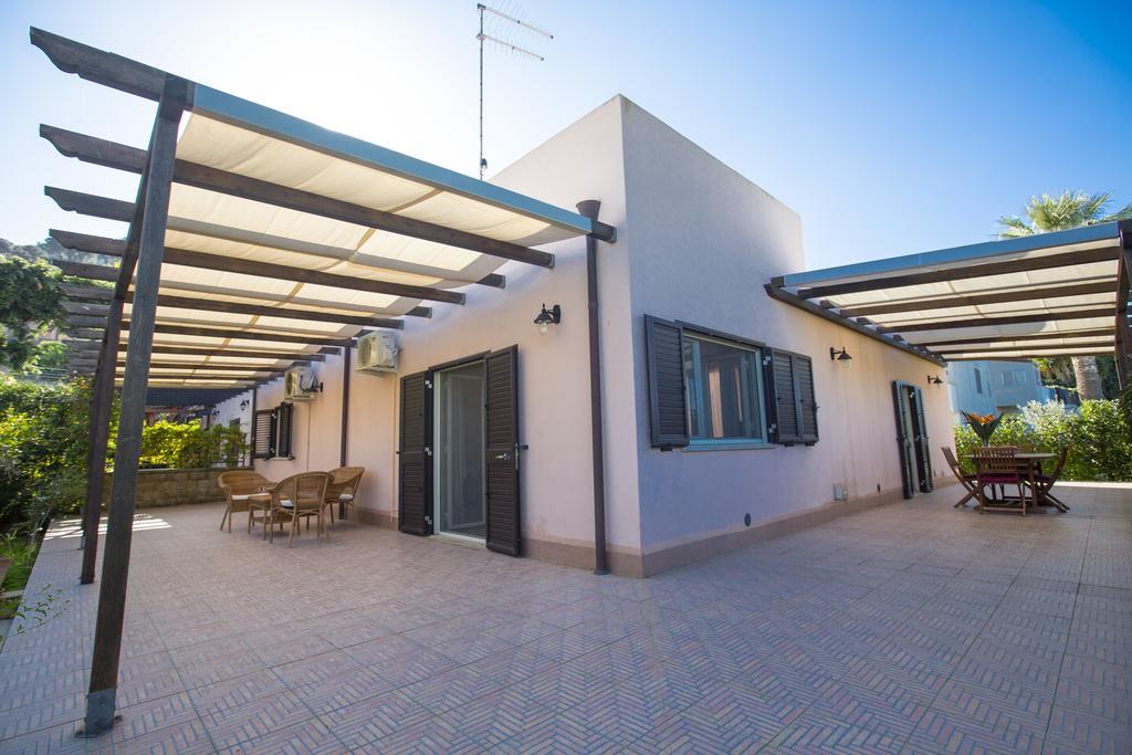 Villa Di Franco Чефалу Екстериор снимка