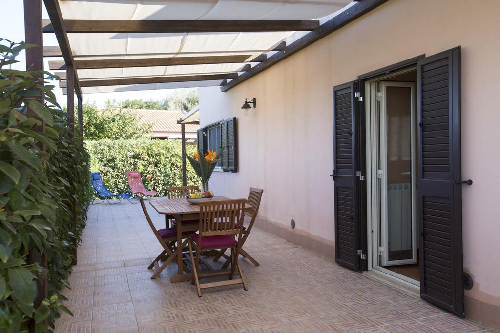 Villa Di Franco Чефалу Екстериор снимка