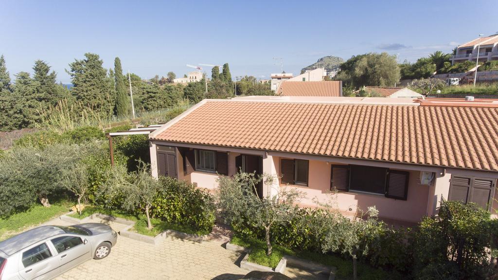 Villa Di Franco Чефалу Екстериор снимка