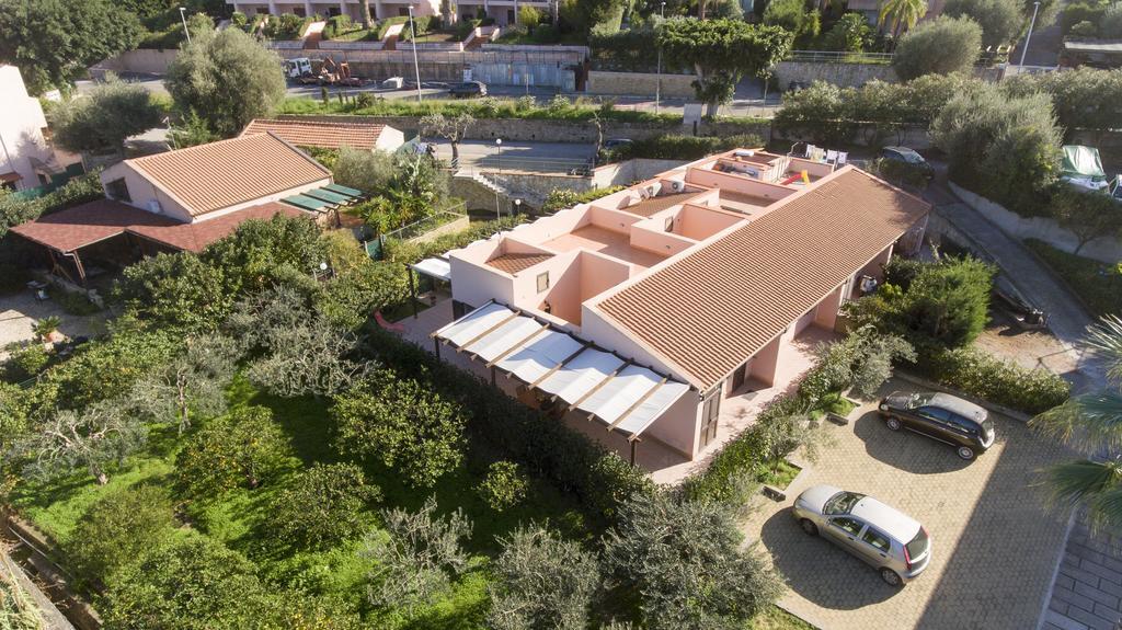 Villa Di Franco Чефалу Екстериор снимка