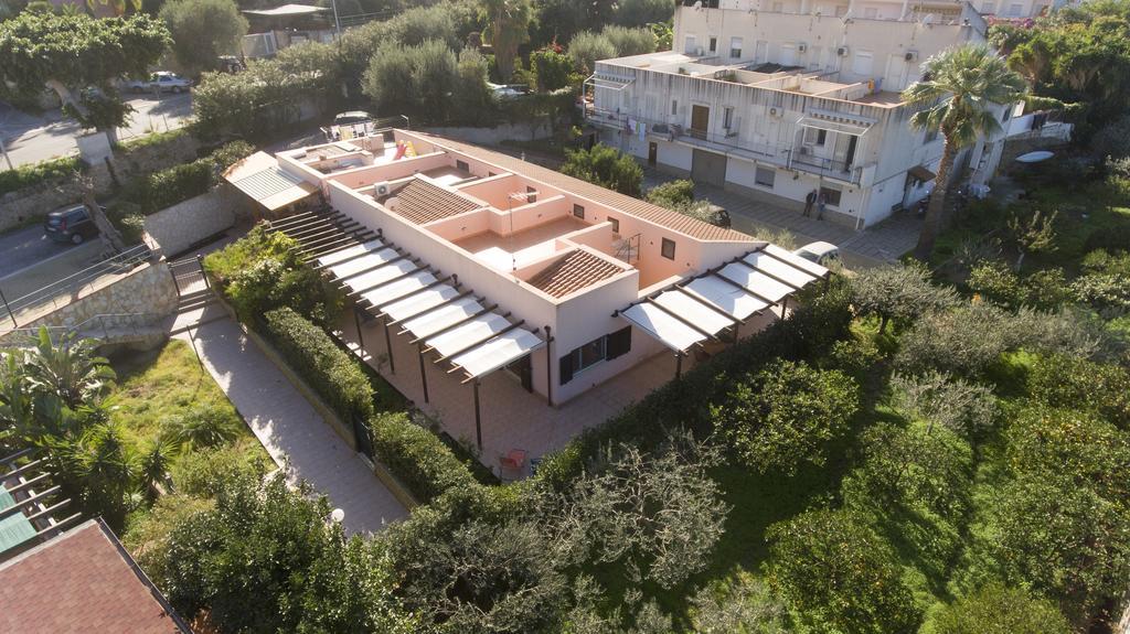 Villa Di Franco Чефалу Екстериор снимка